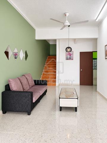 Near MRT Kajang 2 Storey House Tmn Bukit Kajang For Rent 1