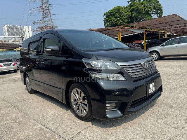VELLFIRE 2.4 Z-P,Power Boot,2xPower Door,7 Seater - 1