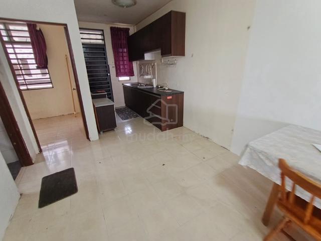 Rumah sewa Gadong putra 1