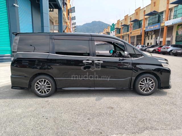 2016 Toyota Voxy 2.0 Zs (A) Kirameki 11 (A) EZLOAN - 5