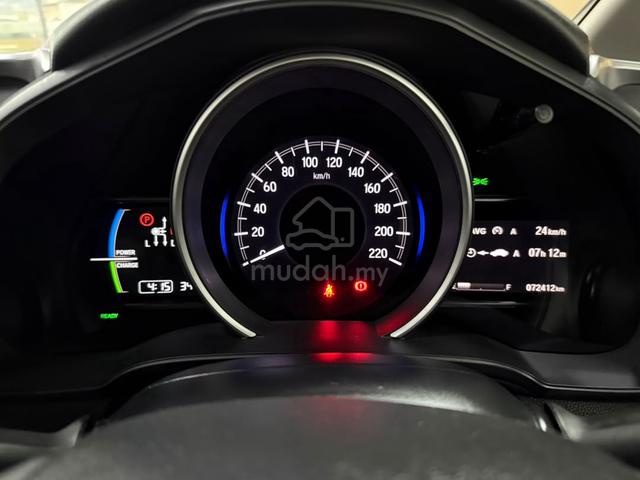 2018 Honda JAZZ 1.5 HYBRID Old Man Owner Warranty - 4