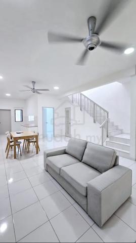 【AUTOGATE】2 Storey SETIA PERMAI Extended Kitchen With AIRCOND 1