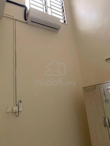 Bilik Sewa + Aircond Di Kepala Batas (Rumah Setingkat) Dpn Tmn Mainan 1