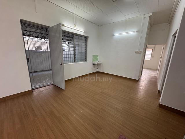 Residential Commercial Use Semi- D For Rent At Jelutong 1