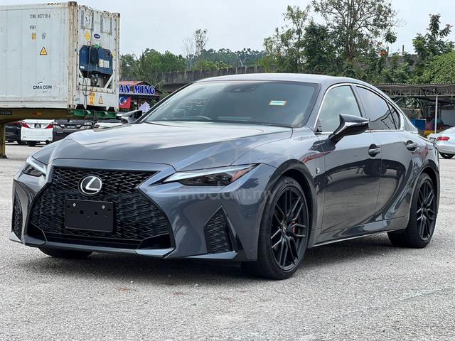 Red Seat 4.5 B I 2021 Lexus IS300 Fsport M.BLACK - 1