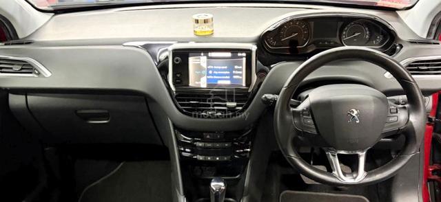 Peugeot 208 1.6(A)VTi ALLURE SPORTY EDITION - 4