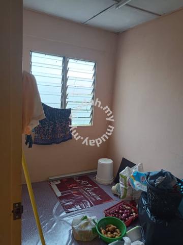Flat Puchong Permai 2