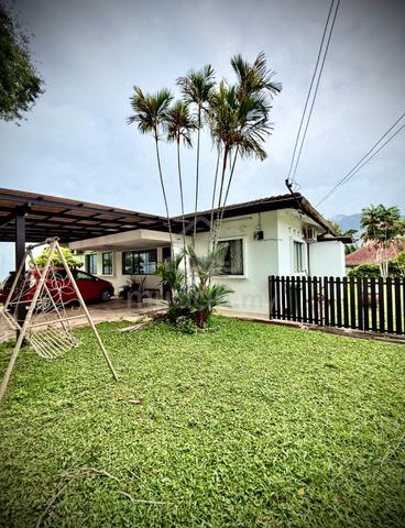 Single-Storey Bungalow in Tanjung Bungah Hillside 1