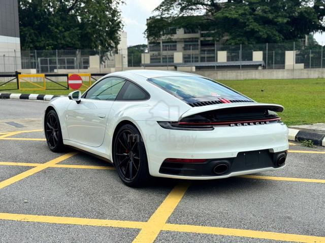 2019 Porsche 911 Carrera S 3.0L Sports Chrono 992 - 4