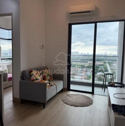 SS15 looking for a female roommate a large room, available now 1