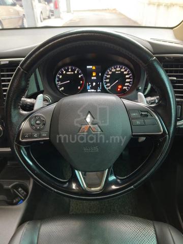 2016 Mitsubishi Outlander 2.4 Mivec (A) With 4WD - 5