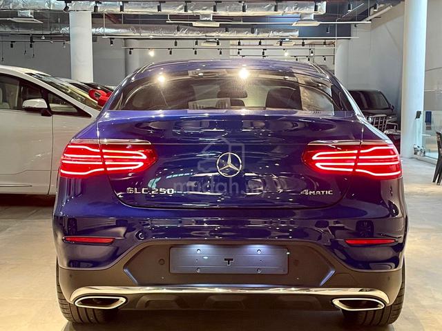 2019 Mercedes Benz GLC250 2.0 4MATIC COUPE AMG - 4