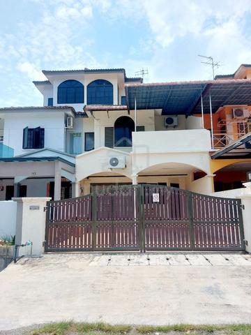 GUNUNG RAPAT / 2.5 Storey Terrace / 20x70 / 5R3B / Dry & Wet Kitchen 1