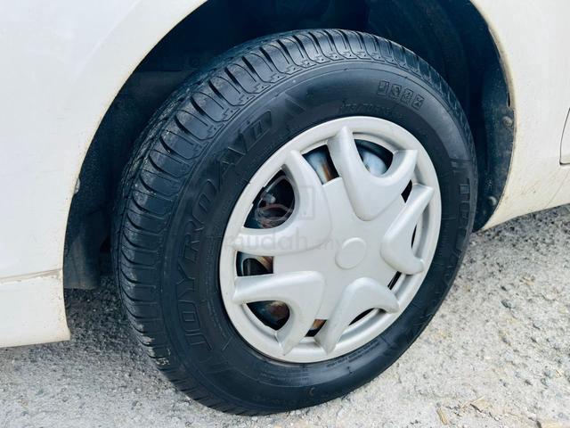 2014 Proton SAGA 1.3 (M) 1YRS WARRANTY - 2