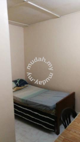 Section 14 Room with personal bathroom 1