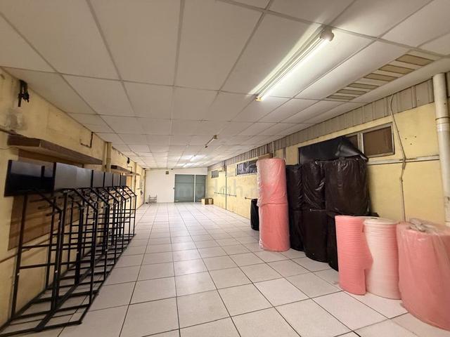 Malim Jaya Warehouse 1