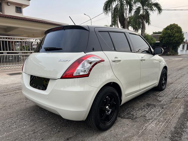 2012 Suzuki SWIFT 1.4 GLX MY2013 (A) - 3