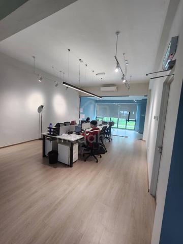 Ready Office 1st Floor Intermediate Shoplot For Rent📍Green Heights 1