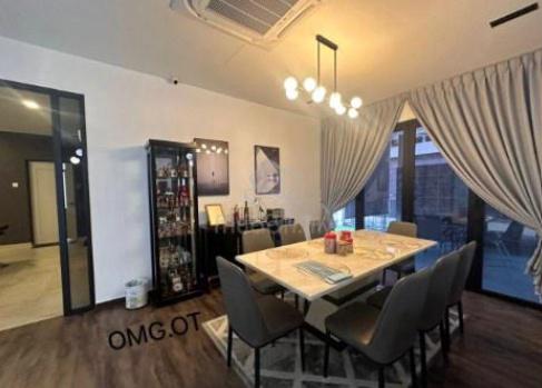 Glenmarie Cove Port Klang double sty semi d fully renovated nice unit 1