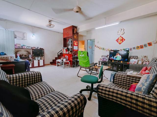 Taman Moonee Likas / Double Storey / Intermediate / Unfurnished 1