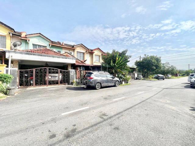 Double Storey Terrace House, Seksyen 2, Bandar Bukit Mahkota, Bangi. 1
