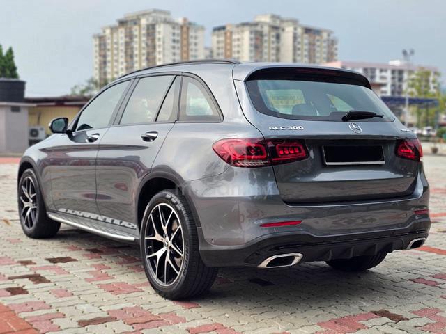 2022 Mercedes Benz GLC300 2.0 AMG WARRANTY AUG2028 - 4