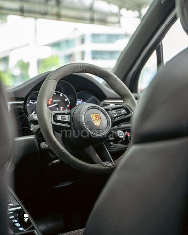 2024 Porsche Macan- T 2.0L Japan - 5