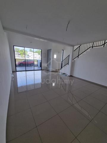 Double storey Terrace House Tmn Bukit Cheng Basic Furnished 3