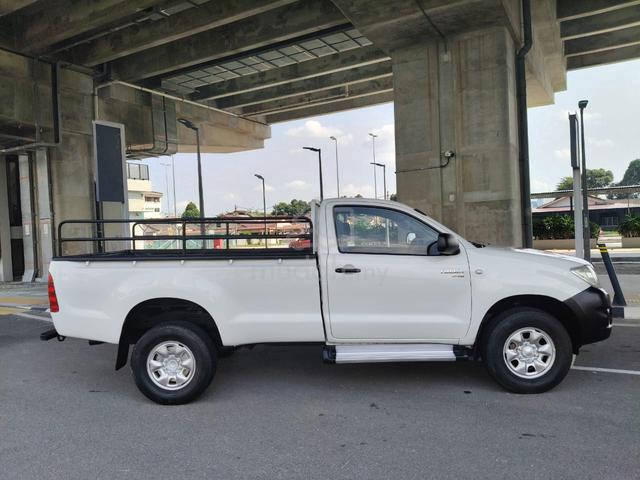 2011 Toyota Hilux 2.5 (M) Single Cab 4WD - 4
