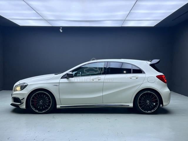 Reg 2018 MercBenz A45 AMG Sunroof H/Kardon F/Loan - 4