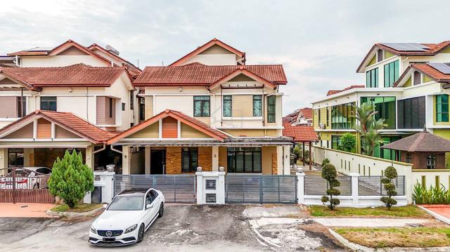 RENOVATED 2.5 Storey Semi D Puncak Bangi Seksyen 6 Bandar Baru Bangi 1