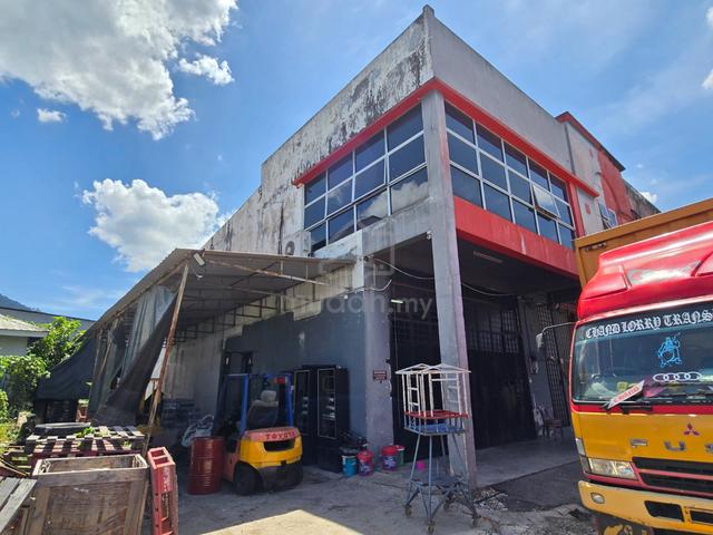 One And Half Storey Factory At Laluan Perindustrian Silibin 2, Ipoh. 1