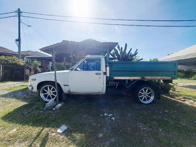 toyota hilux rn40 petrol persendirian 1.6cc - 4