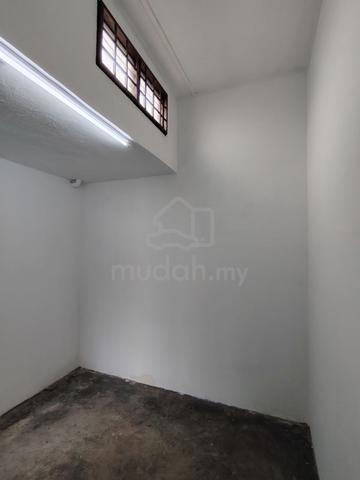 Taman Medan Indah Endlot Facing open with extra Land For Sale 4