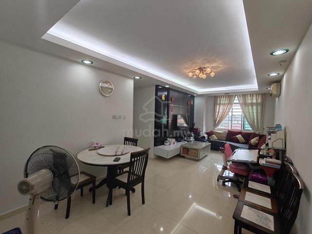 Indah Court Apartment (Bukit Indah) 1