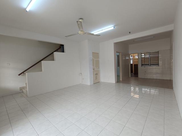 KITCHEN TABLE TOP 4R3B 2STY Bandar Botanic Klang for Rent 1