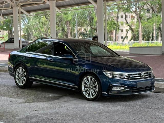 2022 Volkswagen PASSAT R-LINE 2.0L (A) - 1