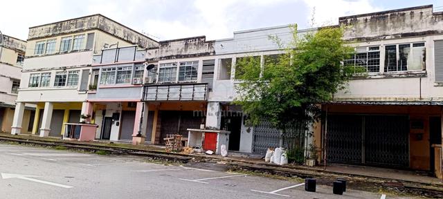 1st Floor Office lot in Taman Putra Prima Puchong for rent 3