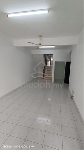 Taman Bukit Maluri 1.5 Storey House 22x90 Newly Touch Up, Kepong 1