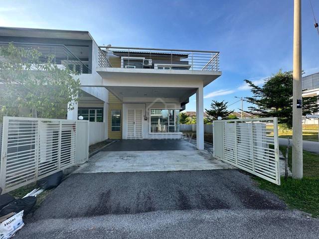 [CORNER] Gated Guarded Double storey one Krubong (Jalan Selendang) 1