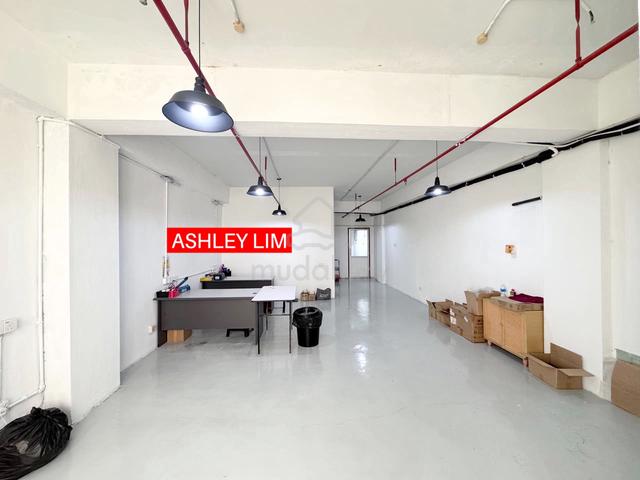 Office Lot Sale Sri Relau Complex, Relau 1000sq Partially Renovated 1