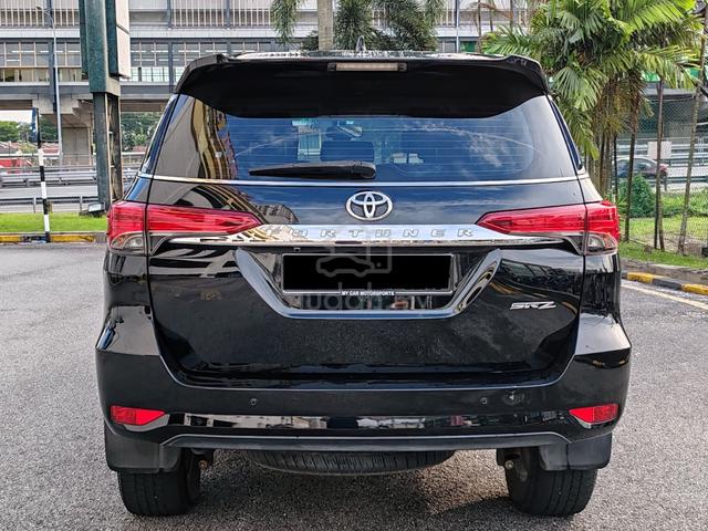 2017 Toyota FORTUNER 2.7 SRZ 4x4 SUV 7ST KLES RCAM - 4