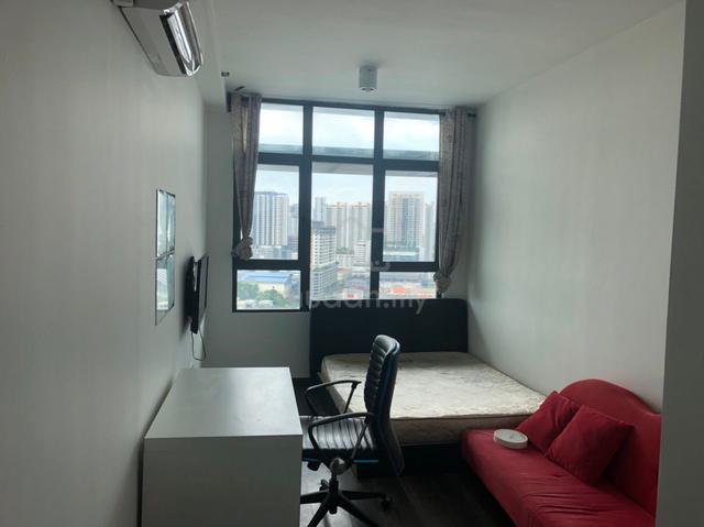 Centrestage Designer Suite 1
