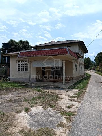 Rumah 2 tingkat untuk di sewa 1