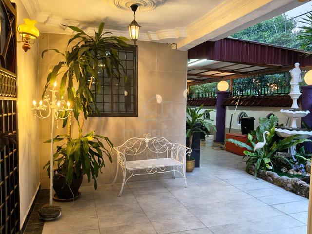 Unblock View Fully Renovated 2 Storey Corner Permas Jaya 1
