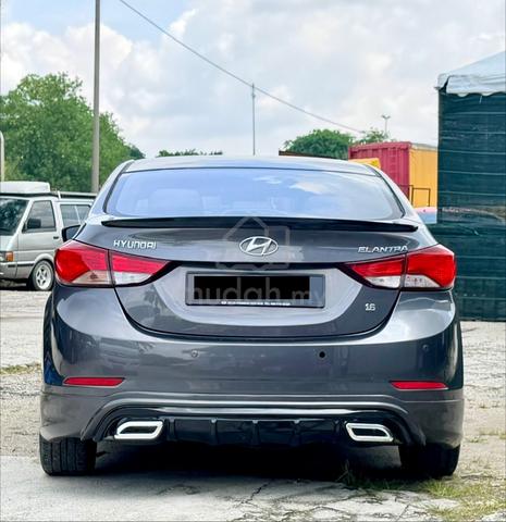 TRUE 2015 Hyundai ELANTRA 1.6 PREMIUM FACELIFT (A) - 4