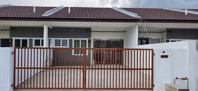 Lagenda Fasa 2..facing corner lot!! 1