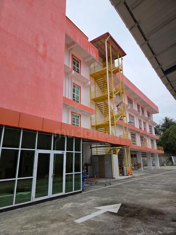 Commercial Building FOR RENT - In LABUAN 1