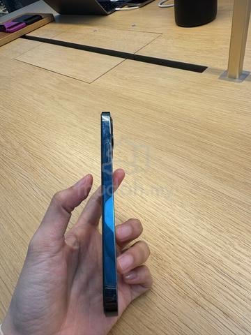 iPhone 12 Pro (256GB) To Let Go - photo 3 of 6