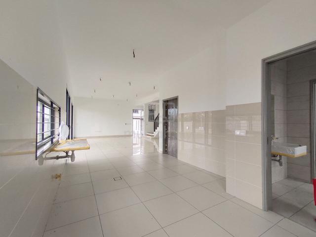 End Lot with 28ft Extra Land Double Storey Elmina Green 1 5